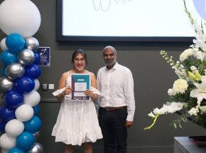 Award winner Flor with Kishan